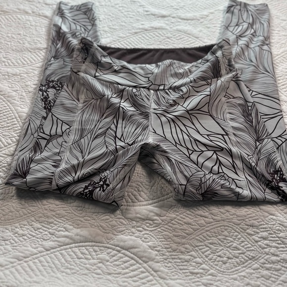 Maaji Black and Gray Patterned Jeggings - Picture 2 of 9